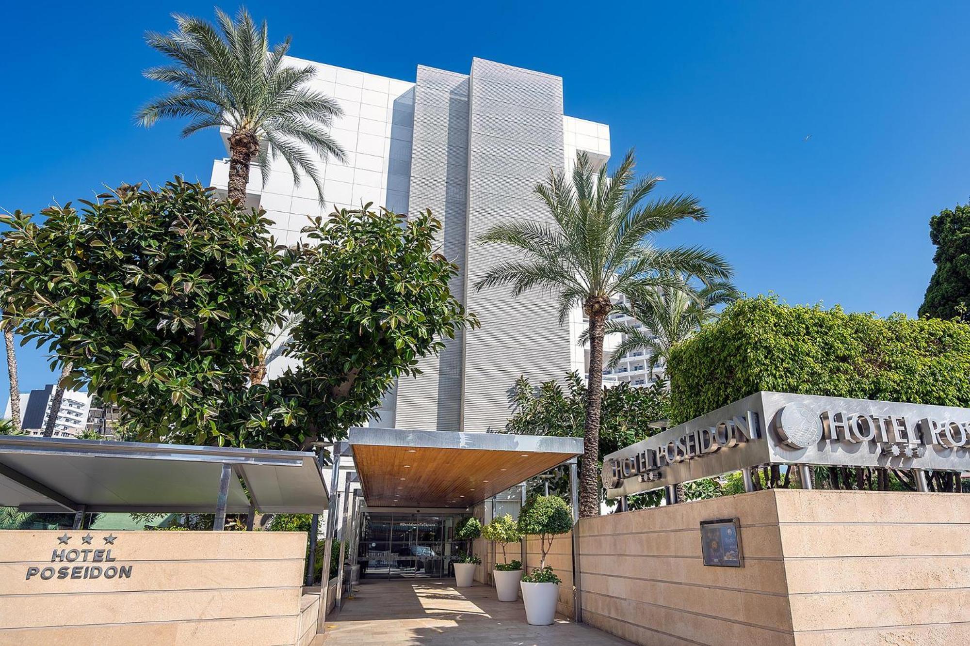 Apartahotel Poseidon 3*