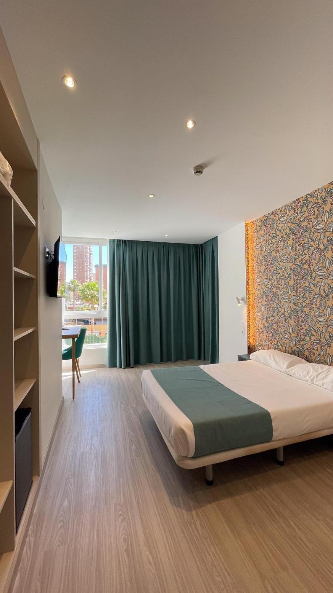 Aparthotel Poseidon 3*
